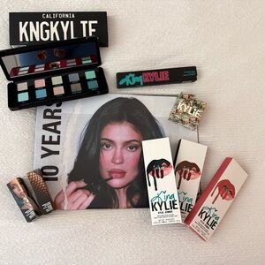 Kylie Cosmetics King Kylie Makeup Bundle